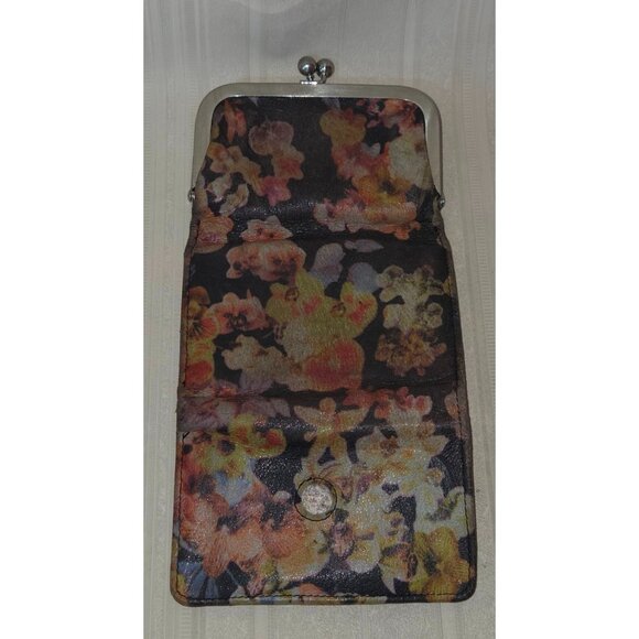 HOBO Tri Fold Compact Floral Leather Kiss Lock & Magnetic Snap - Picture 9 of 10